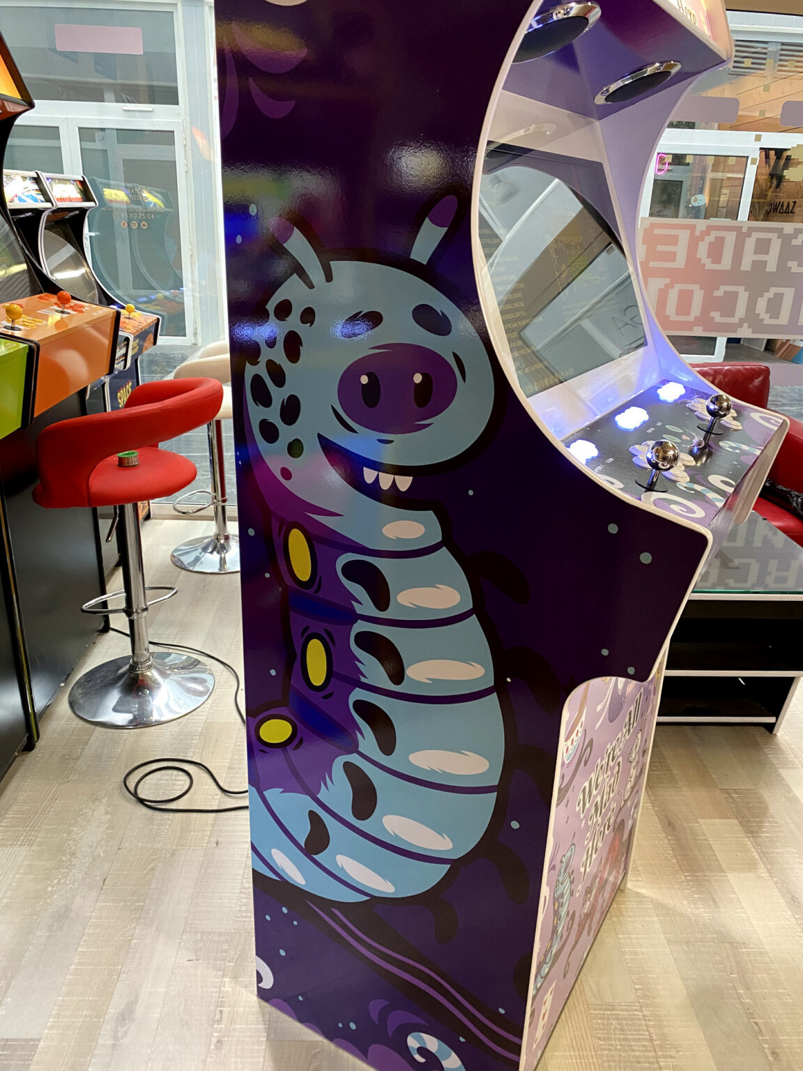 Borne arcade Alice au pays des merveilles