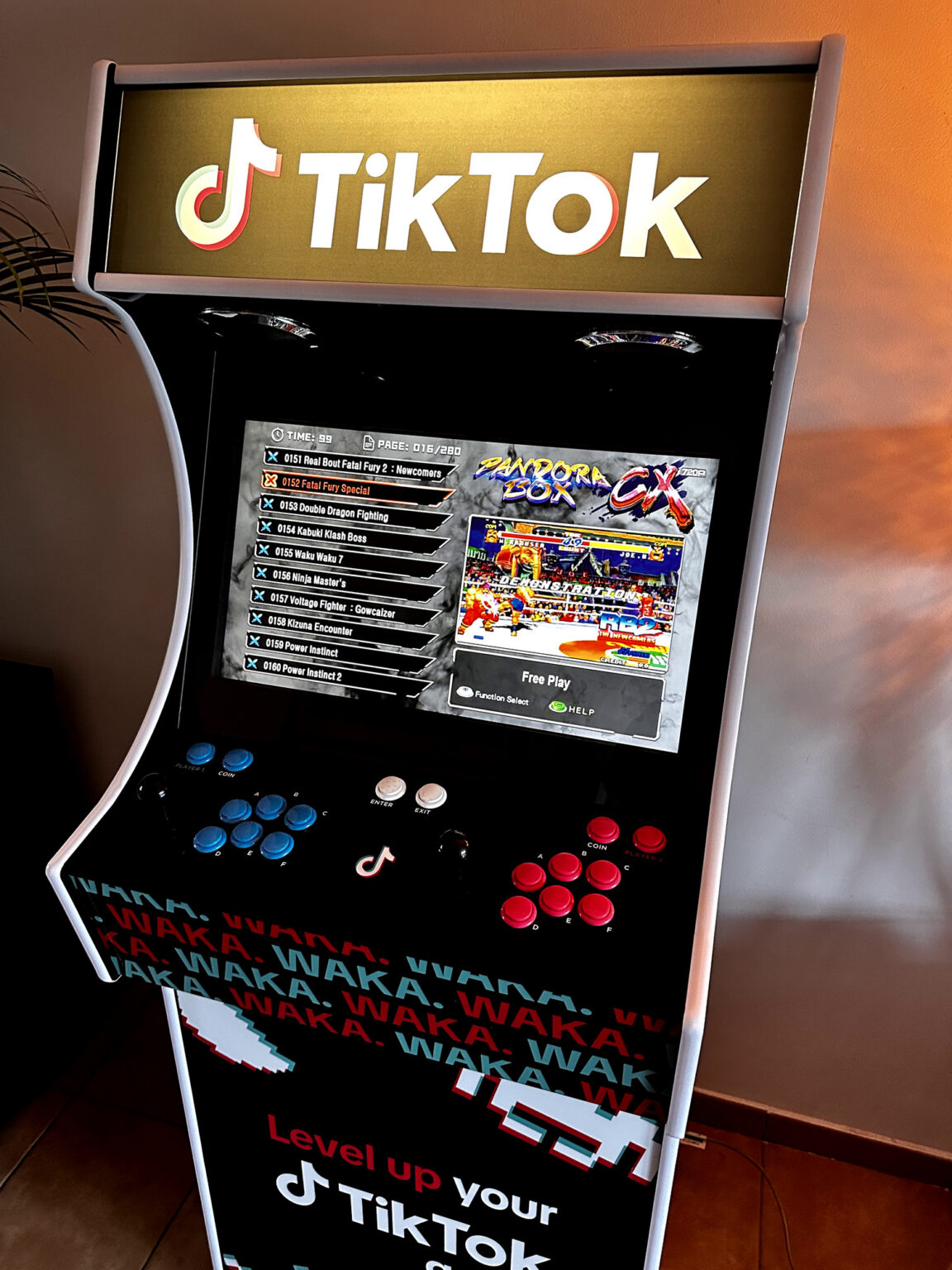 Tik-Tok borne arcade